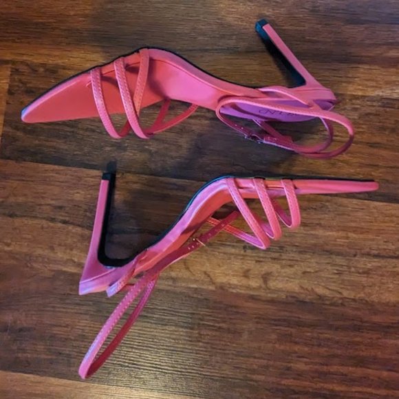 NIB Hot bright Pink Strappy heeled sandals, 7.5M - Picture 2 of 4